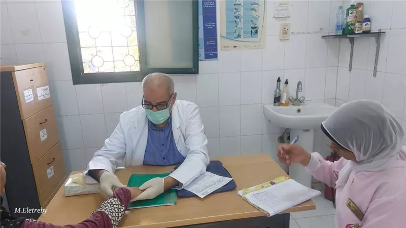 صحة دمياط تواصل برنامج القوافل الطبية المجانية بالقرى