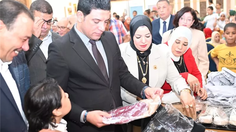 نائب محافظ سوهاج يشيد بالمبادرات لدعم الفئات الأكثر احتياجًا