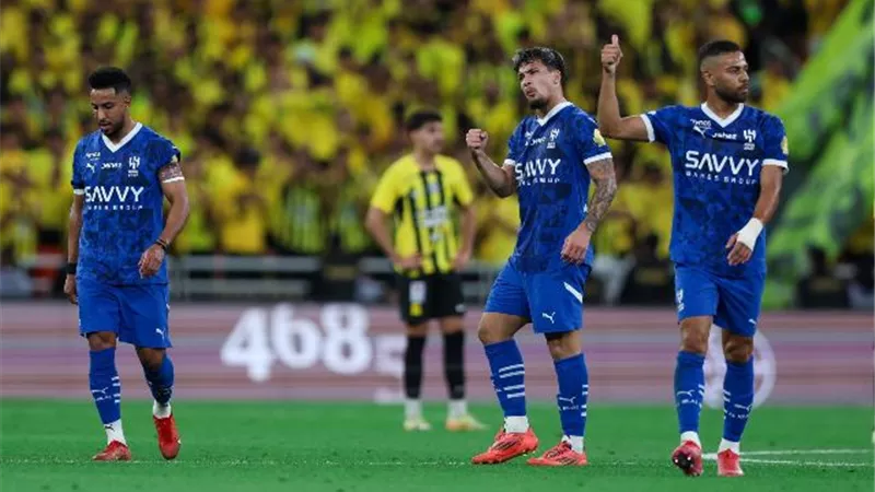 الهلال يعاقب اتحاد جدة بهدفين في الدوري السعودي