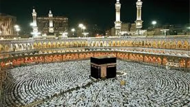 واجب من أراد العمرة وتجاوز الميقات