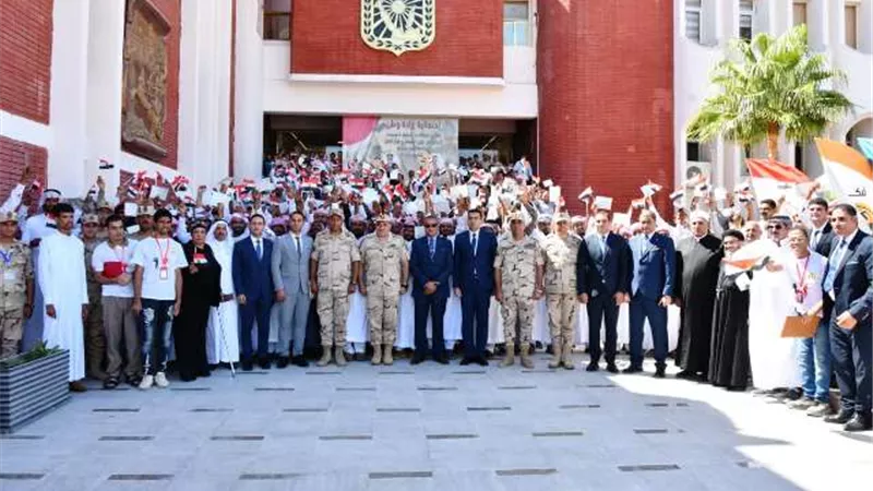 القوات المسلحة تدفع عدداً من اللجان التجنيدية إلى محافظة جنوب سيناء لإنهاء المواقف التجنيدية لذوى الهمم وكبار السن