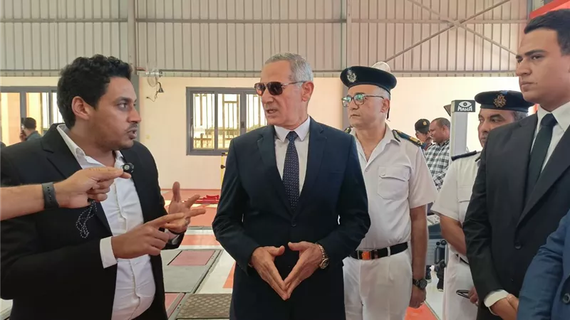 مدير أمن الأقصر يفتتح مركز الفحص الفنى الاليكترونى بمدينة طيبة