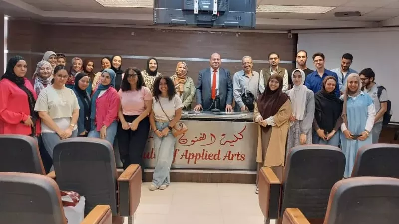 دور المشروعات الصغيرة في تعميق فكر العمل الحر..ندوة بجامعة بنها