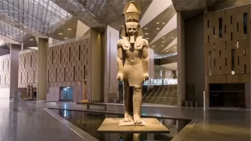 العُلماء الحفاظ على التراث عبادة..والاوقاف حسن معاملة السياح واجب