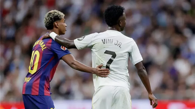 فينيسيوس يوجه رسالة إلى جماهير ريال مدريد