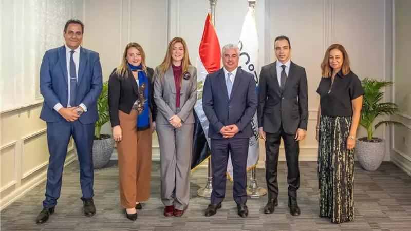 برتوكول بين اقتصادية قناة السويس والأكاديمية العربية للعلوم الإدارية والمالية