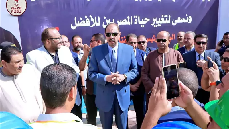 محافظ سوهاج يفتتح إعادة تأهيل محطة مياه طهطا السطحية