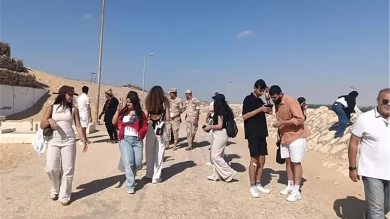 فرق مهرجان الفنون الشعبية تزور معالم الإسماعيلية التاريخية