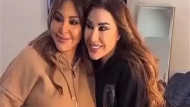 نجوى كرم لـ اليسا فى عيد ميلادها : 