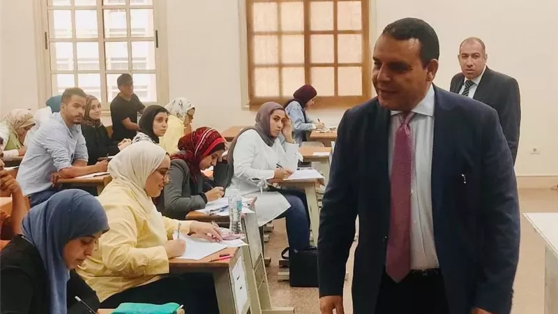 رئيس التمثيل التجاري يتفقد سير امتحانات مسابقة تعيين الملحقين التجاريين لعام 2025