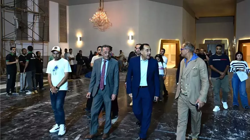 رئيس الوزراء يتابع التجهيزات النهائية للاحتفال بافتتاح المتحف المصري الكبير