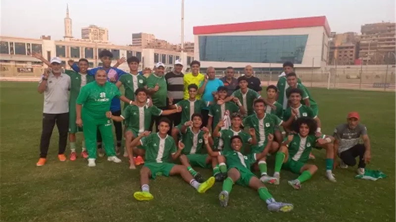 المصري يفوز خارج ملعبه على الزمالك بثلاثة أهداف مقابل هدف واحد.