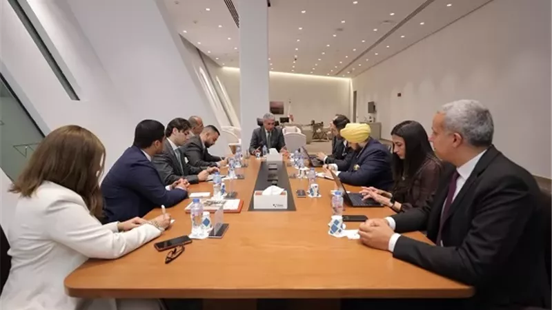 وزير السياحة يبحث التعاون مع «لوزان» لتطوير التعليم الفندقي