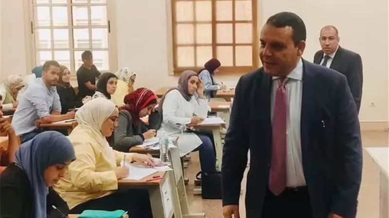 رئيس التمثيل التجاري يتابع امتحانات الملحقين التجاريين 2025