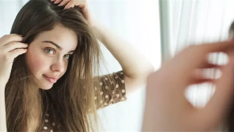 ما يكشفه شعرك عن صحتك.. من التغذية والهرمونات إلى خطر الإصابة بالأمراض