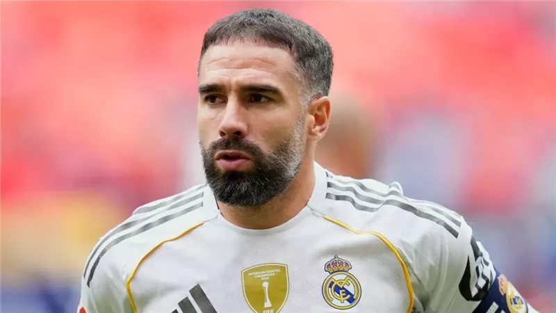 ريال مدريد يعلن خضوع كارفاخال لجراحة ناجحة في الركبة
