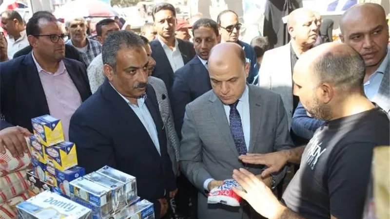عبد المعطى يتفقد سوق اليوم الواحد بالرياض كفرالشيخ