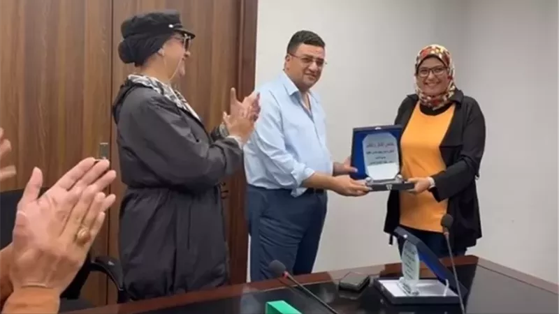 قيادات القاهرة الجديدة تكرم ريهام حسن على مجهوداتها فى المدينة.. فيديو
