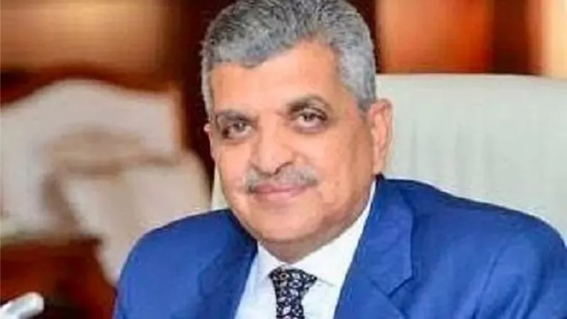 قناة السويس تتجاوز أزمة 