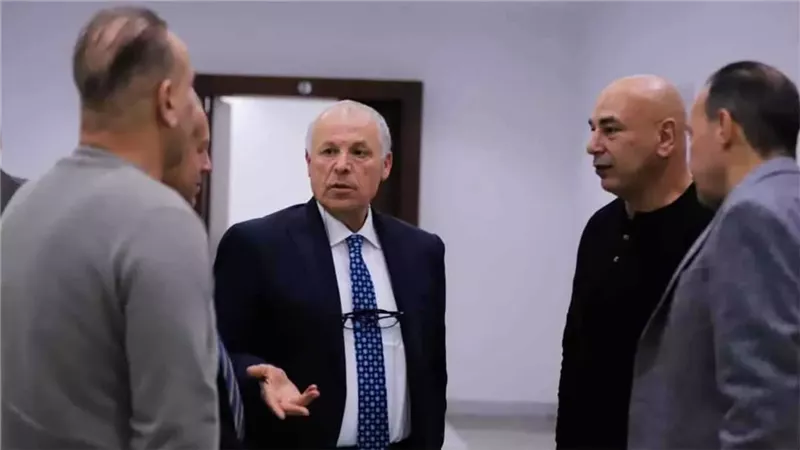أبوريدة يرافق التوأم حسن لتمثيل مصر في قرعة كأس العالم بأمريكا