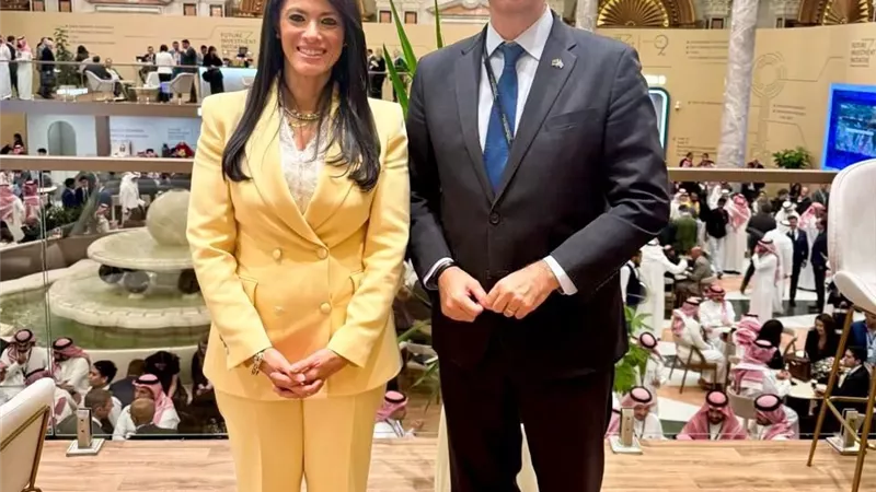 المشاط تبحث مع اليونان التعاون في توطين الصناعة والتكنولوجيا