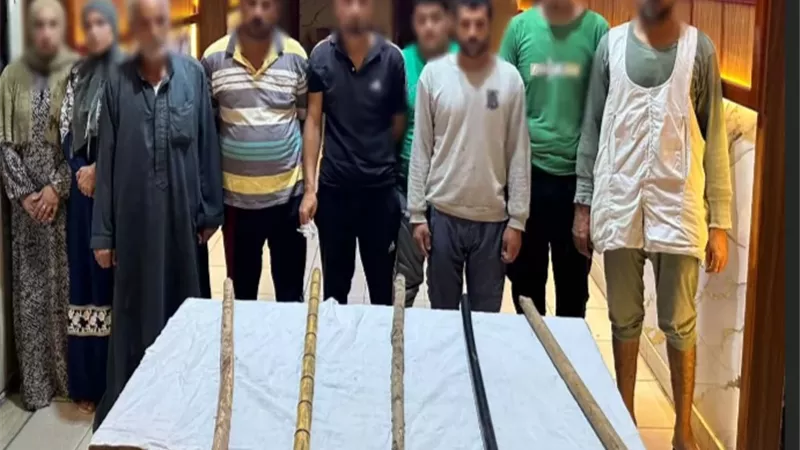 ملابسات فيديو لمشاجرة بين بعض الأشخاص بالعصى الخشبية بالشرقية