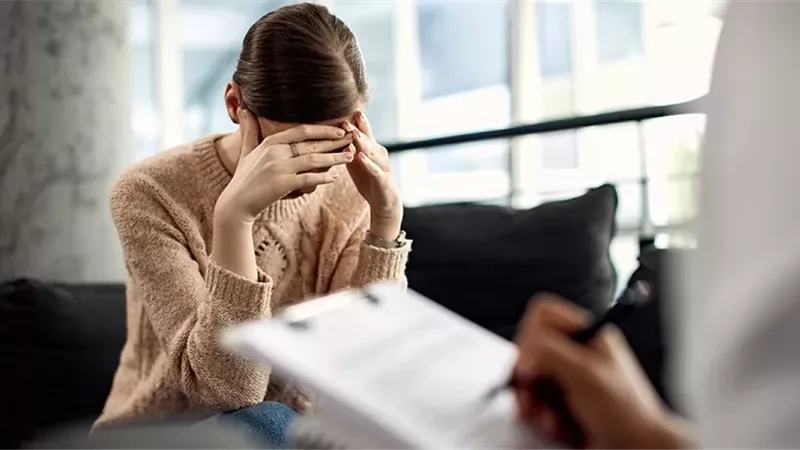 حالة نادرة من الذهان الدوري المرتبط بالدورة الشهرية لفتاة يابانية