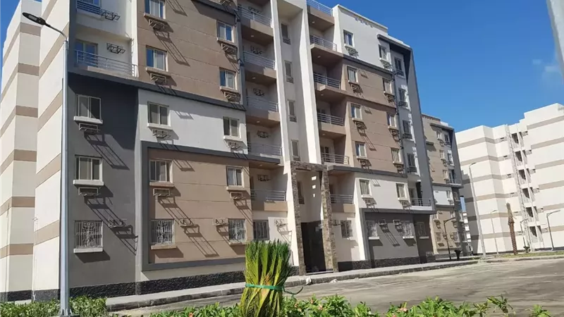 الإسكان تطرح 44 محلًا تجاريًا و4 صيدليات للبيع بالمزاد العلني