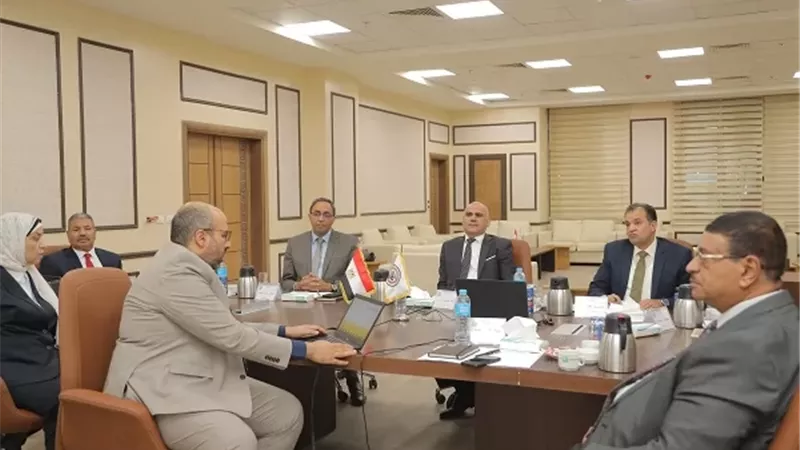 محافظ قنا يشارك في اجتماع مجلس أمناء جامعة جنوب الوادي الأهلية
