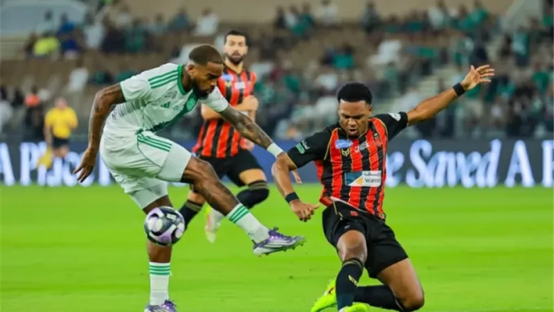 الأهلى يسقط فى فخ التعادل أمام الرياض بالدورى السعودى