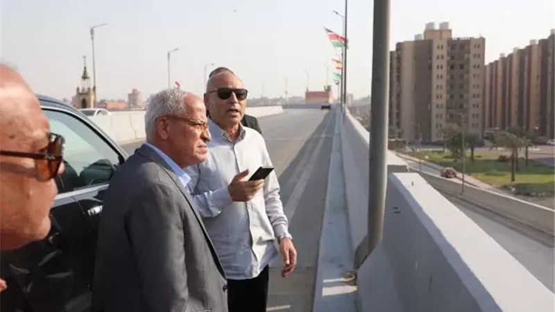 محافظ القاهرة يتفقد اعمال التطوير ورفع كفاءة الطرق المؤدية الى المتحف الكبير