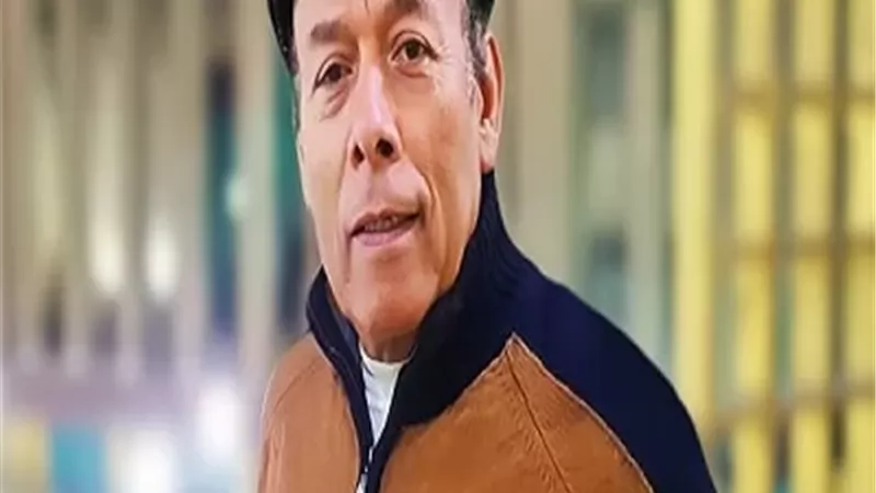 أحمد ماهر يلقي قصيدة في حب مصر بمناسبة افتتاح المتحف المصري الكبير