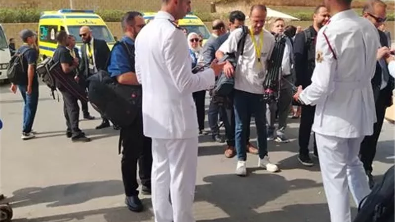 إجراءات أمنية مشددة لتنظيم دخول الإعلاميين المشاركين بحفل افتتاح المتحف المصري الكبير