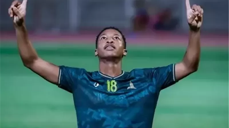 الهلال والاتحاد.. صراع ثنائي على نجم الخليج السعودي