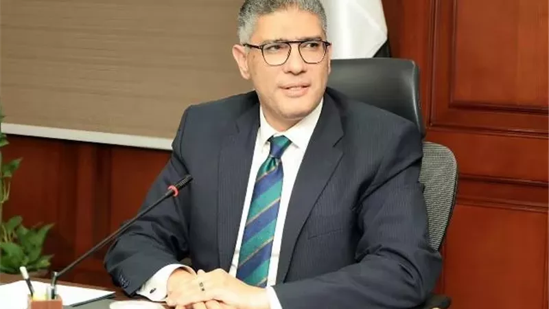 محافظ الجيزة: ضخ دماء جديدة بعدد من المواقع التنفيذية بالأحياء