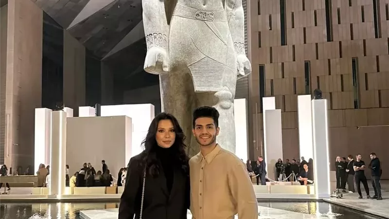 مينا مسعود يعرب عن سعادته بإفتتاح المتحف المصري الكبير.. شاهد