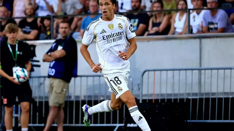 كاريراس يسجل هدف ريال مدريد الرابع أمام فالنسيا بتسديدة صاروخية