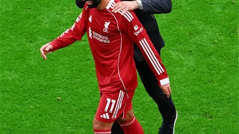 سلوت يعلق على إنجاز محمد صلاح بعد هدفه أمام أستون فيلا