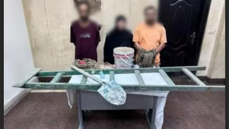 بينهم سيدة.. ضبط 3 لتنقيبهم عن الآثار بالجمالية