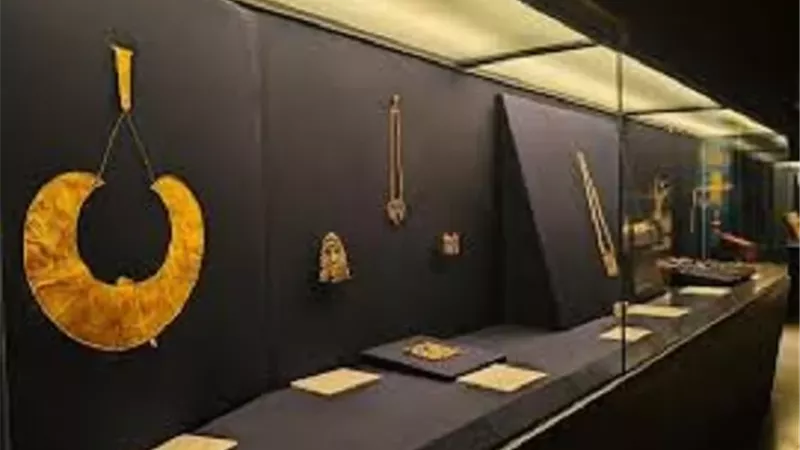 قطع نادرة من مجموعة توت عنخ آمون بالمتحف المصري