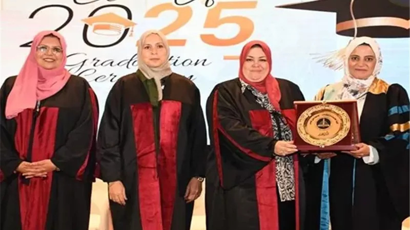 تخريج الدفعة 26 لكلية الحاسبات والمعلومات بجامعة عين شمس