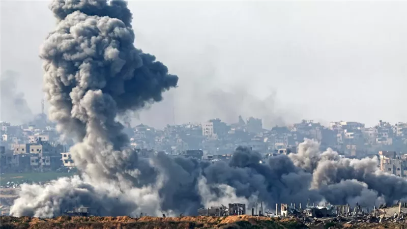 الاحتلال الإسرائيلي يواصل قصف ونسف مبان سكنية في غزة