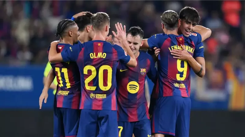 يامال أساسيا.. تشكيل برشلونة لمواجهة إلتشي