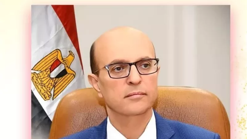 المنشاوى يقرر رفع قيمة الأجر اليومى للعمالة بجامعة أسيوط