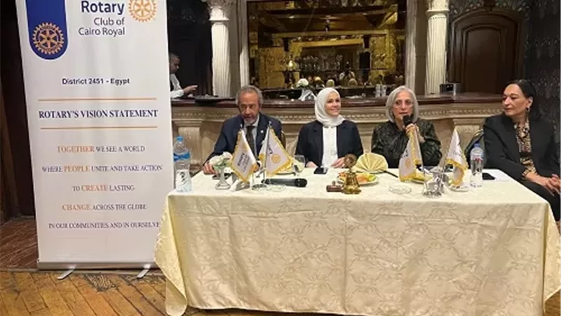 وزير المالية يولي اهتماما بالغا بالتواصل مع مؤسسات المجتمع المدني
