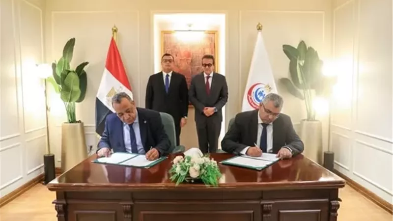 عبد الغفار يشهد توقيع مذكرة تفاهم لتطوير المنشآت الصحية بالمدن الجديدة