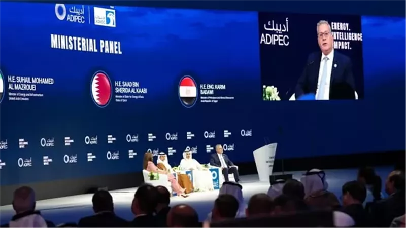 مصر مركز إقليمي للطاقة.. بدوي يشارك كمتحدث رئيسي في أديبك 2025