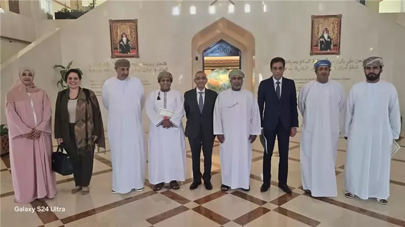 مساعد وزير الخارجية يبحث أوضاع الجالية المصرية والتنسيق القنصلي مع سلطنة عمان
