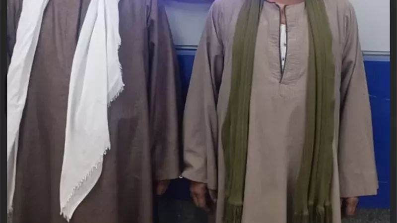 ضبط شخصين تعديا على العاملين بإحدى الوحدات المحلية بسوهاج