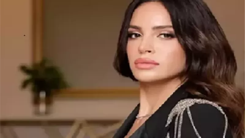 آمال ماهر تروج لأجدد أغانيها 